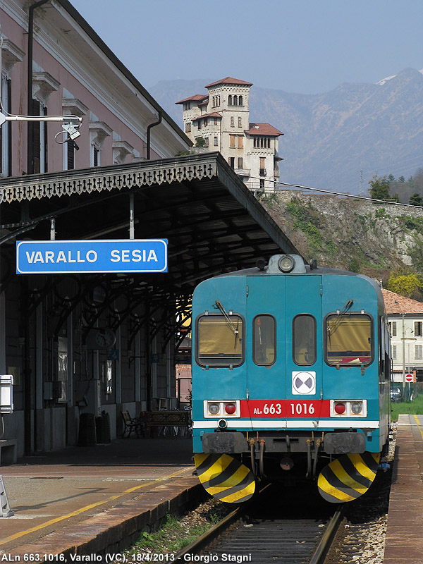 La stazione capolinea - Varallo.