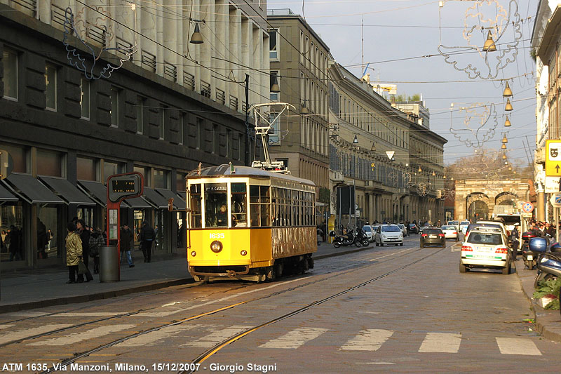 In centro - Via Manzoni.