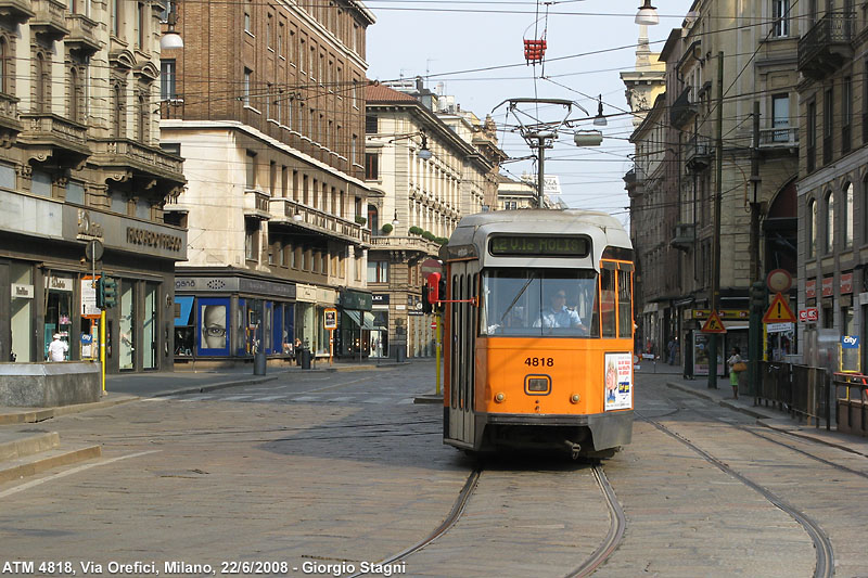 In centro - Via Orefici.