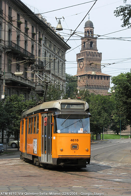 In centro - Via Q. Sella.