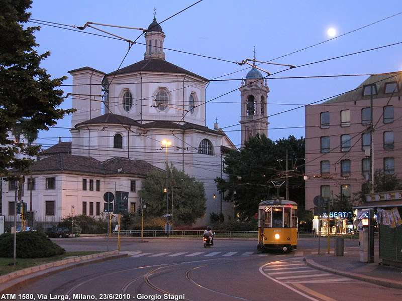 In centro - Via Larga.