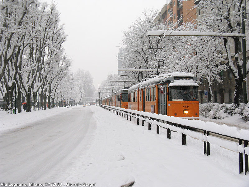 Neve sulla citt! - Via Legnano.