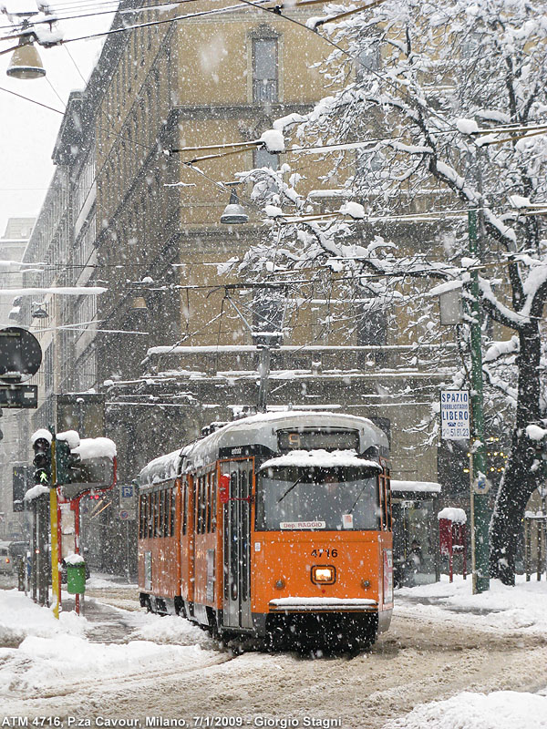Neve sulla città! - Piazza Cavour.