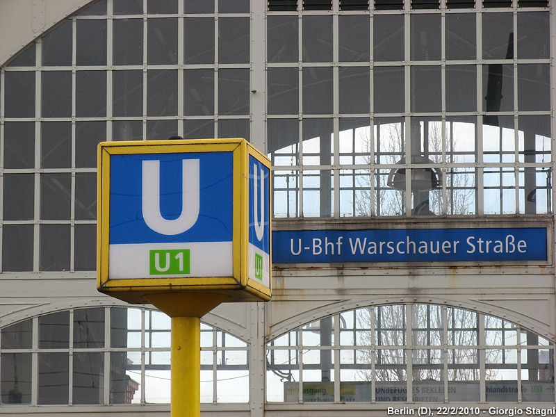 U-Bahn (la metropolitana) - Warschauer Str.