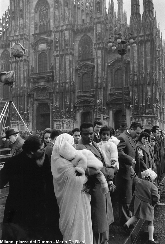 Milano di Mario De Biasi - P.za del Duomo.