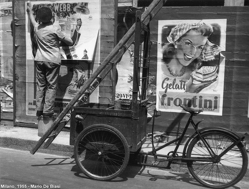 Cinque continenti in bici - Milano, 1955.