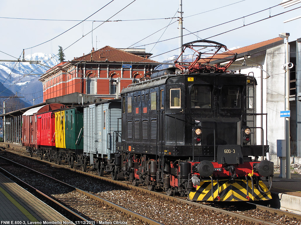 Le due locomotive - Laveno Nord.