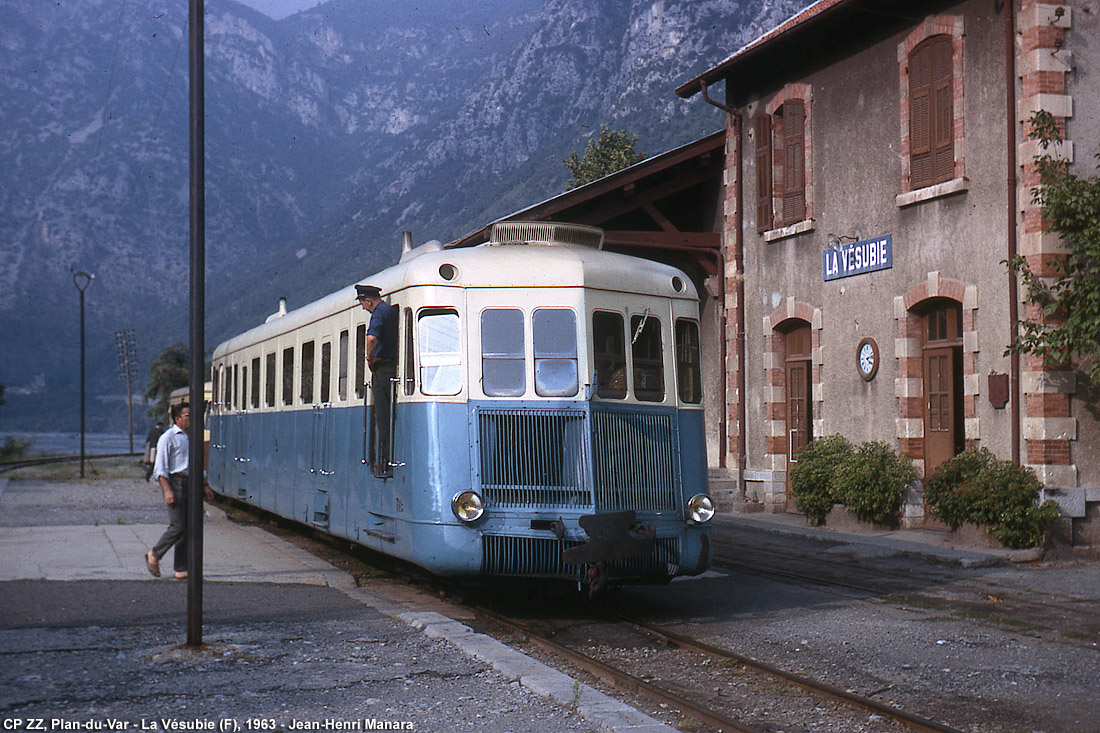 Fotografie di Jean-Henri Manara - Plan-du-Var - La Vsubie.