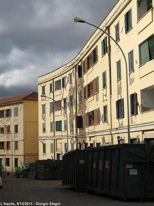 L'Aquila (molto) tempo dopo. - Via Fontesecco.