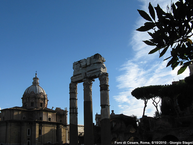 Roma - la citt - Foro di Cesare.