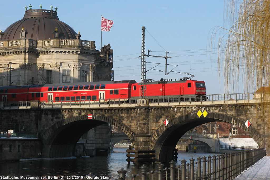 Berlin - Stadtbahn - Museumsinsel.