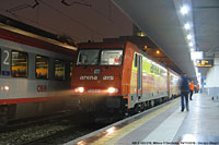Un treno tutto arancio - Milano P. Garibaldi.