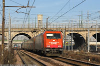 Un treno tutto arancio - Milano Villapizzone.