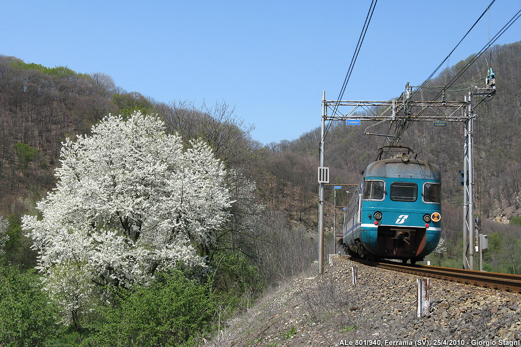 La terra e la ferrovia - Ferrania.