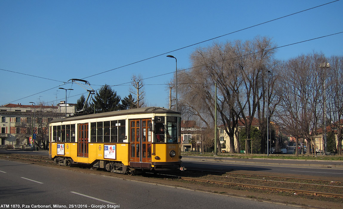 Tram a Milano 2016 - P.za Carbonari.