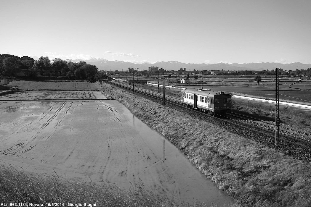 Paesaggi in bianco e nero - Novara (linea per Alessandria).