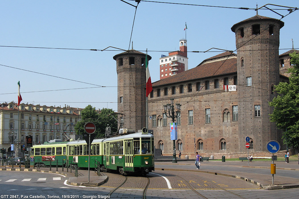 Torino - P.za Castello.