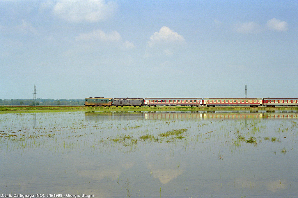 ORIZZONTE FERROVIA - RETRO DI COPERTINA