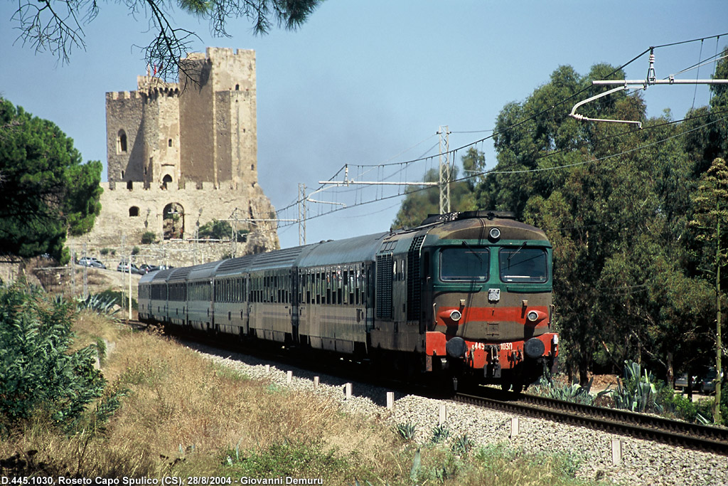 LINEA DI COSTA</b> - Le coste calabre - Roseto C.S.