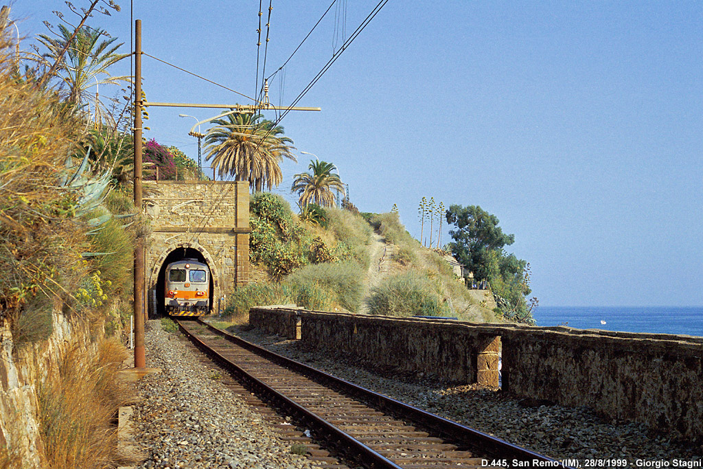 LINEA DI COSTA</b> - La ferrovia San Lorenzo-Ospedaletti - San Remo