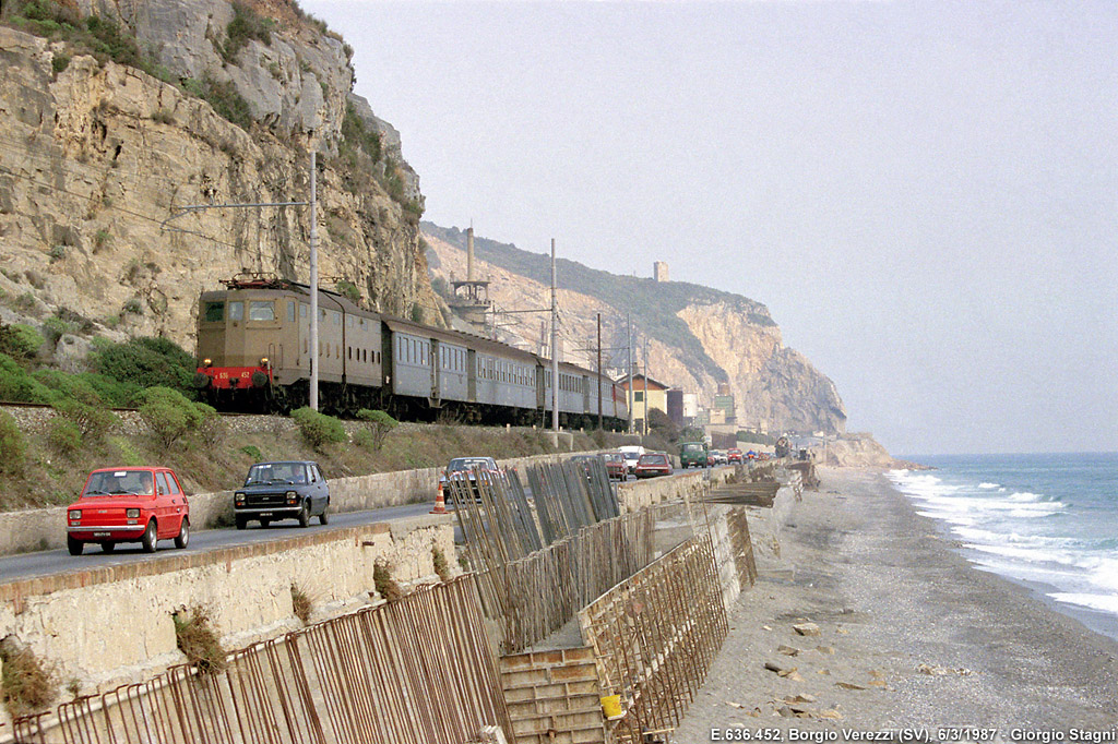 LINEA DI COSTA</b> - Panorami della costa ligure - Borgio Verezzi