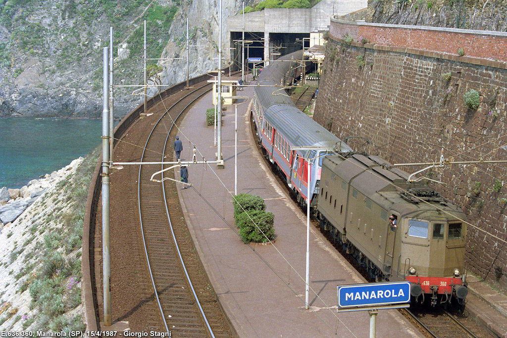 LINEA DI COSTA</b> - Il Levante e le Cinque Terre - Manarola