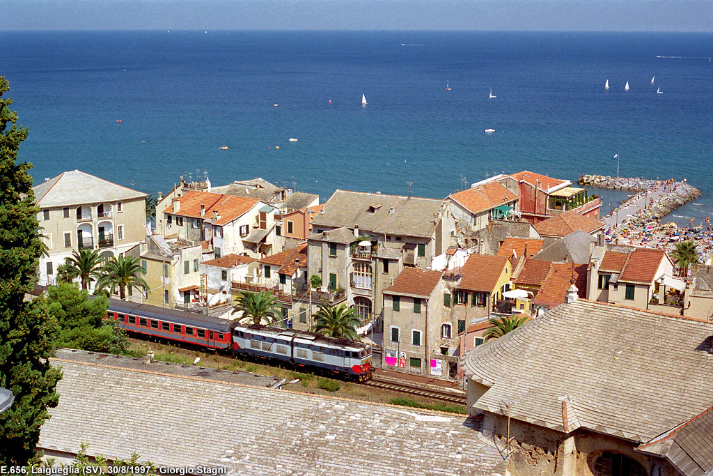LINEA DI COSTA</b> - Panorami della costa ligure - Laigueglia