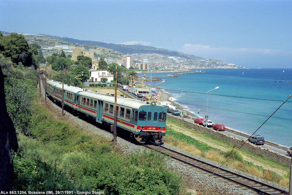 LINEA DI COSTA</b> - La ferrovia San Lorenzo-Ospedaletti - Arma