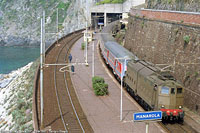 LINEA DI COSTA</b> - Il Levante e le Cinque Terre - Manarola