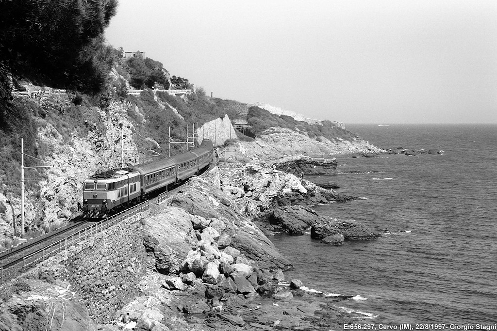Il mare in bianco e nero - Cervo