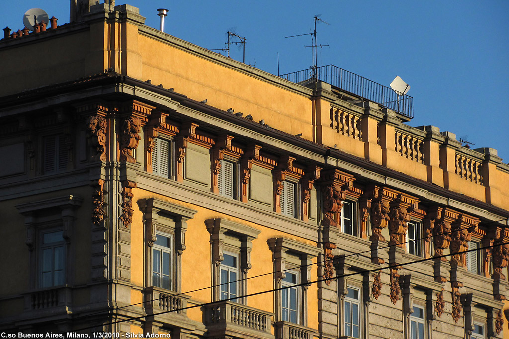Finestre e ore - Corso Buenos Aires.