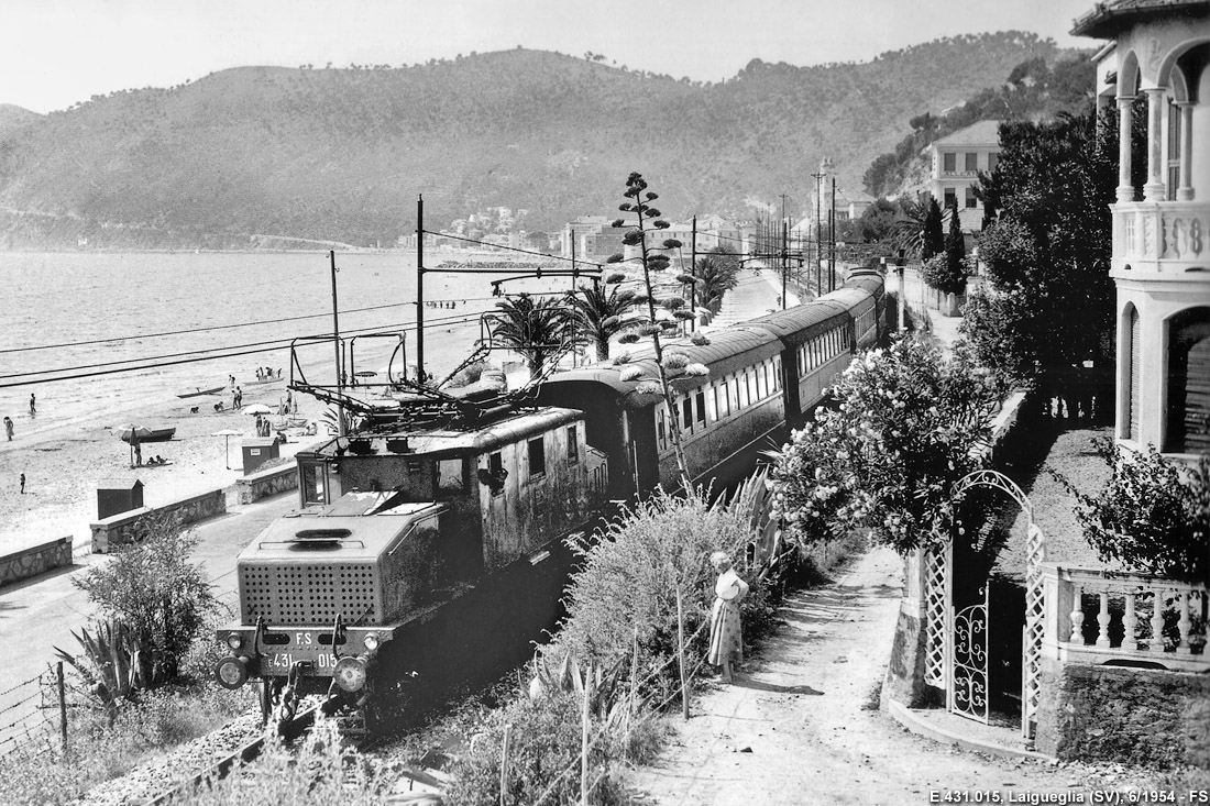 Il treno fotografico del 1954 - Laigueglia.