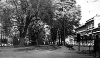 Arriva la metropolitana - Giardini pubblici.