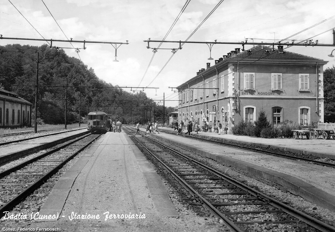Automotrici in cartolina - Bastia Mondov.