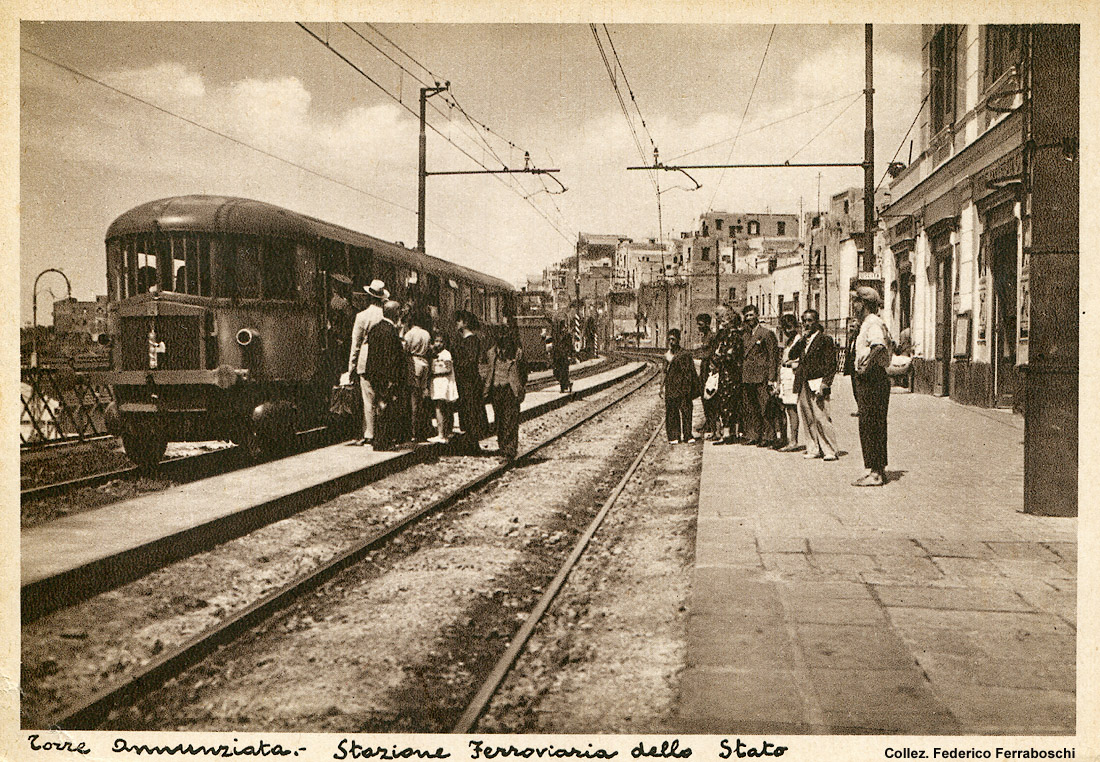 Automotrici in cartolina - Torre Annunziata.