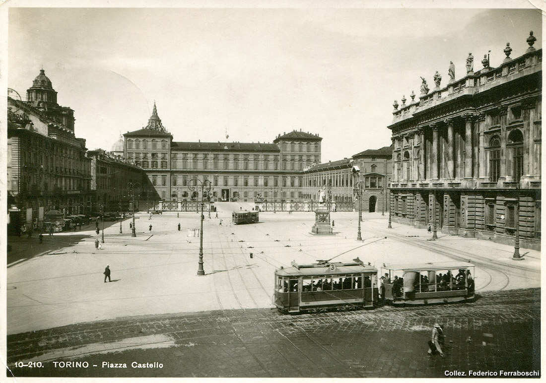 Tram giardiniera - Torino.