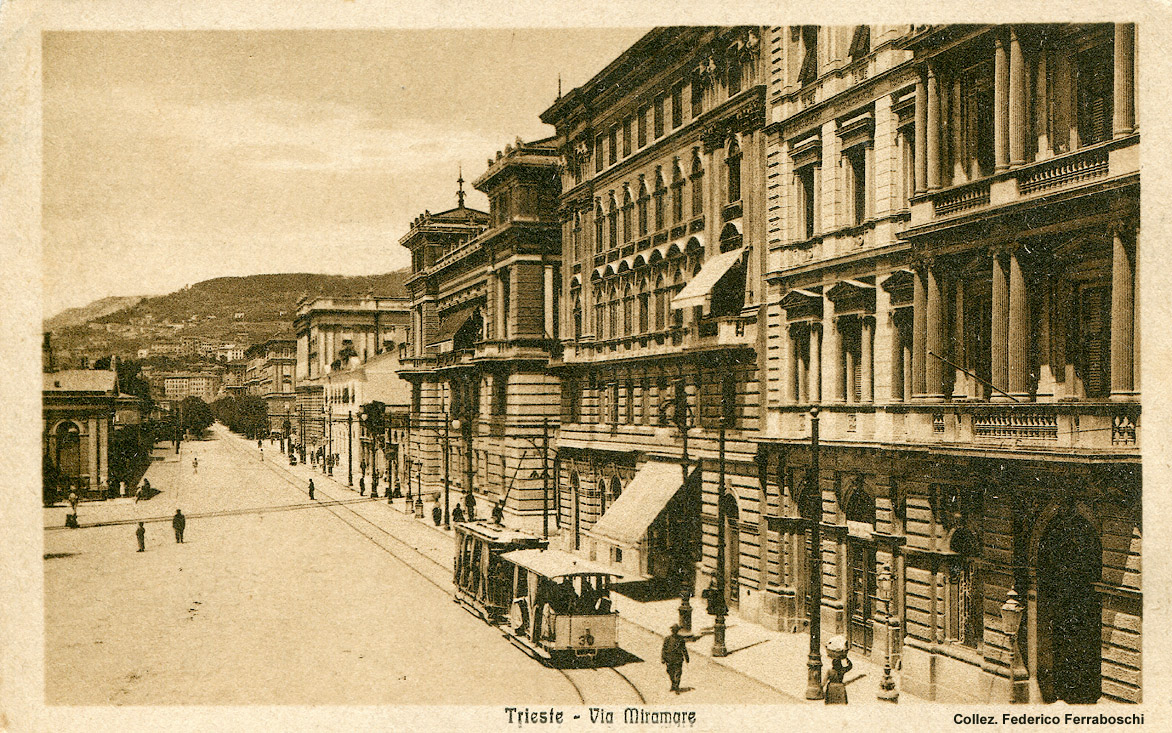 Tram giardiniera - Trieste.