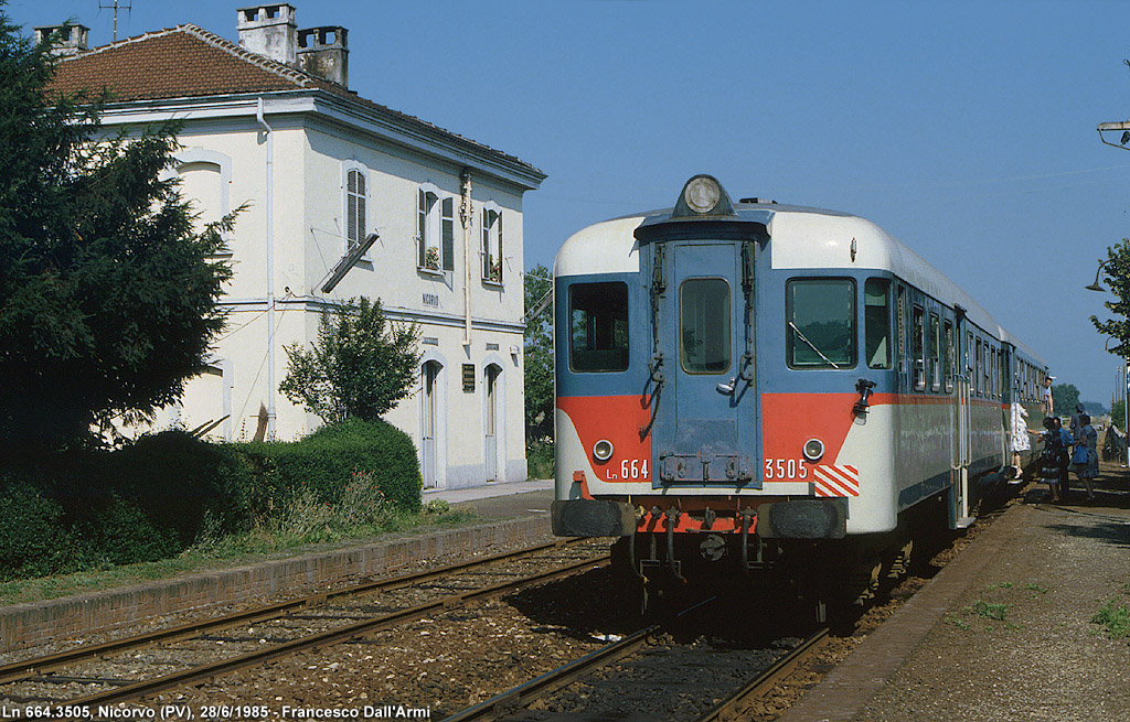 Forme di automotrici (ma non ALn 668) - Nicorvo.
