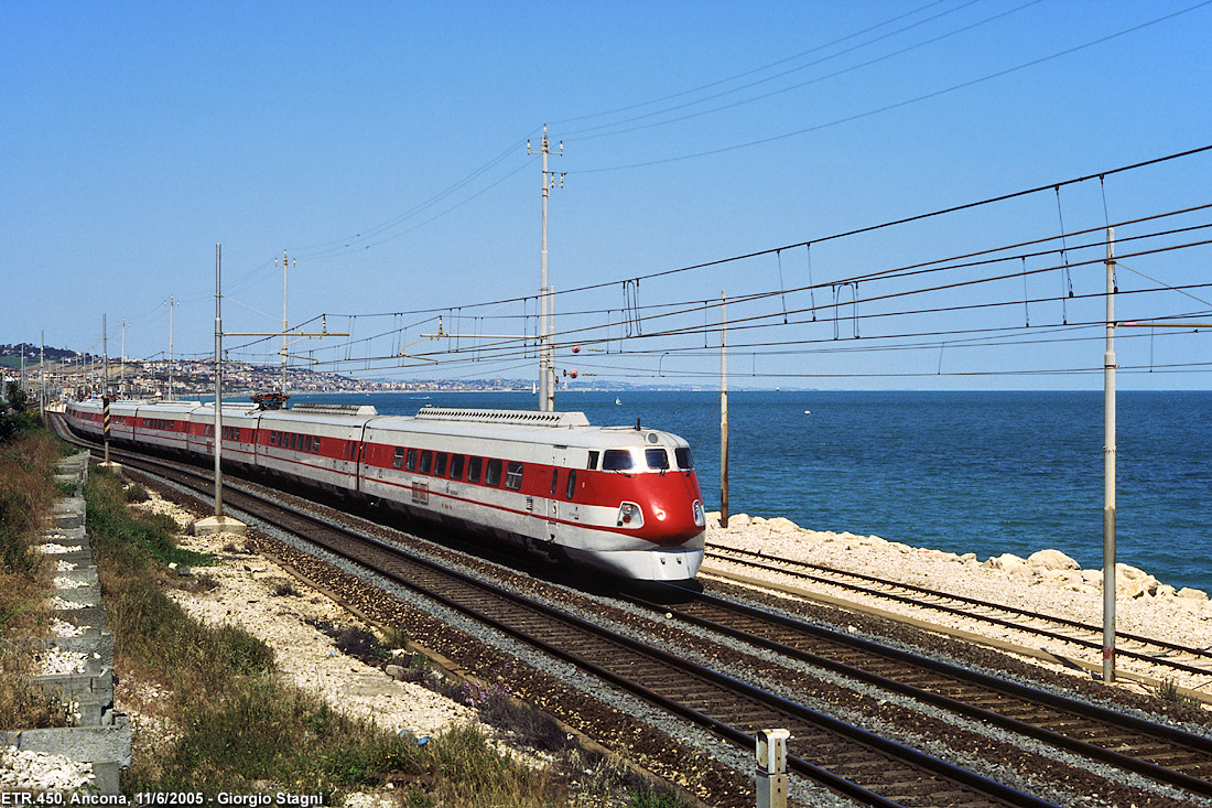 Prologo: intorno ad Ancona - Ancona.