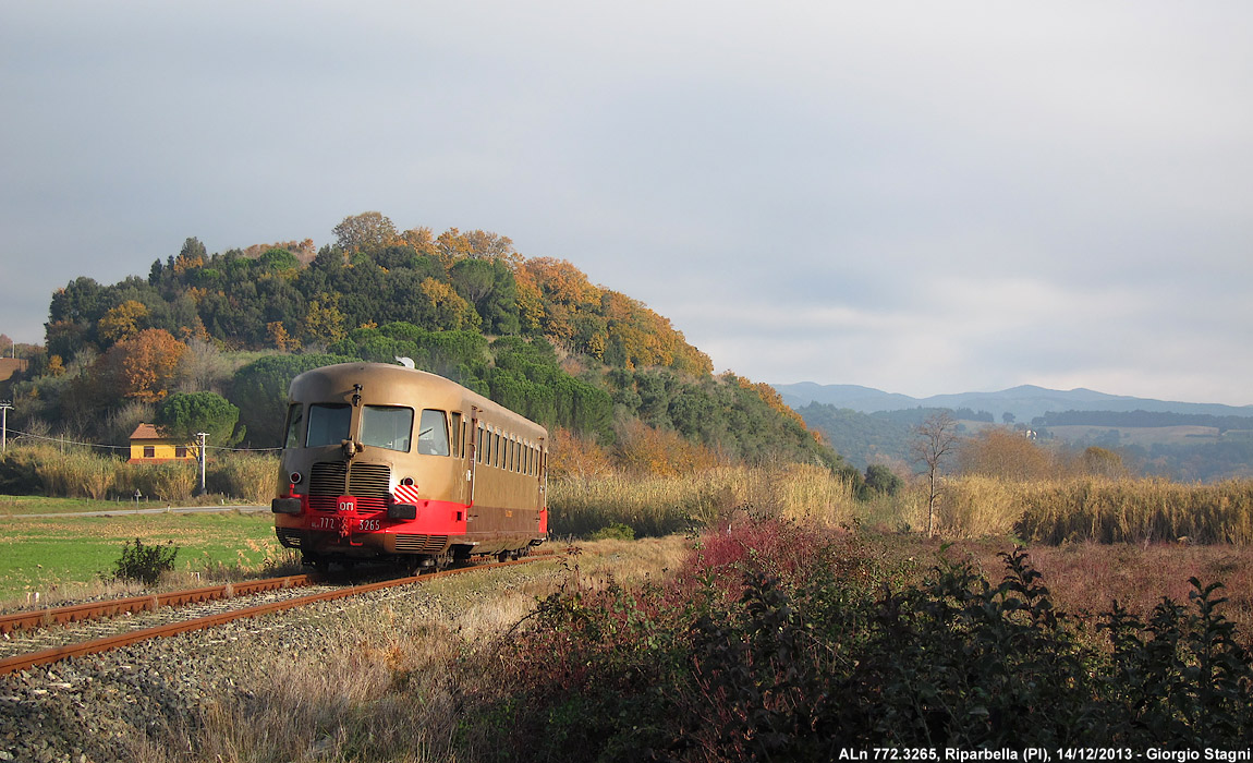 ALn 772 sulla Cecina-Volterra (2013) - Riparbella.