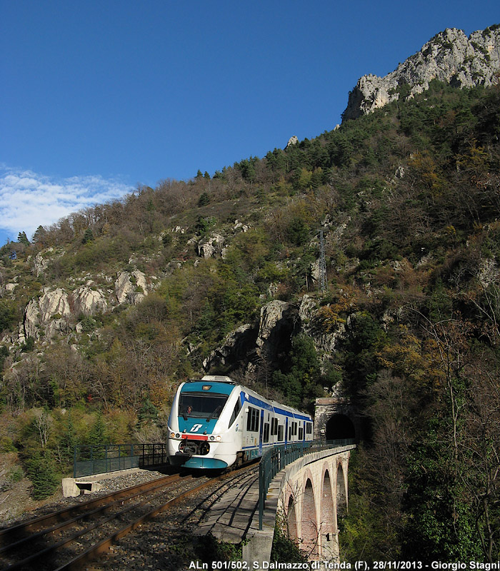 Cuneo-Ventimiglia: l'inverno 2013 - S.Dalmazzo di Tenda.