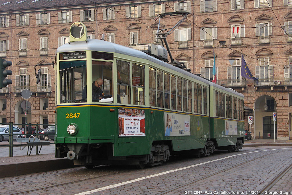 Torino - P.za Castello (2847).