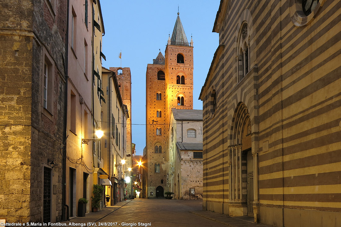 Intorno alla cattedrale di Albenga - Albenga.