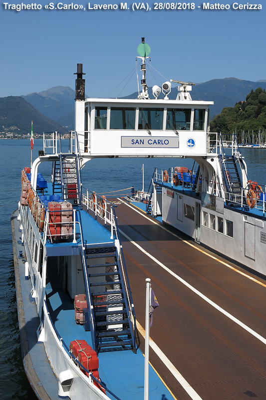 Laveno-Intra: i ferry boat - 