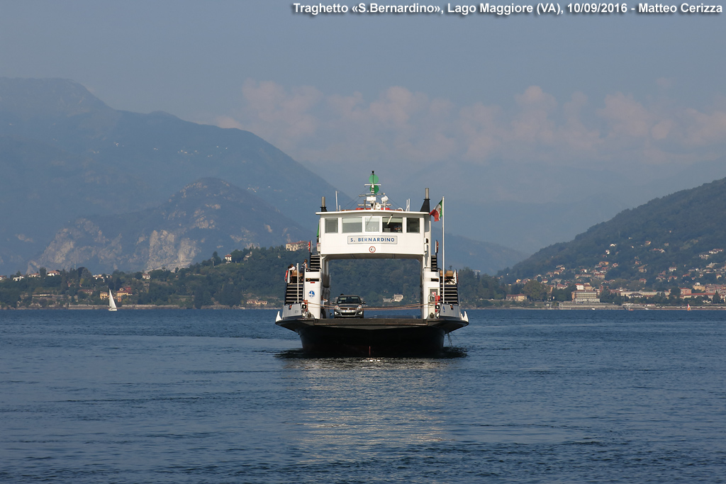 Laveno-Intra: i ferry boat - 