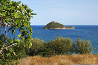 Guardando l'Isola Gallinara - Isola Gallinara.
