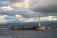 Attraverso lo Stretto - Messina.