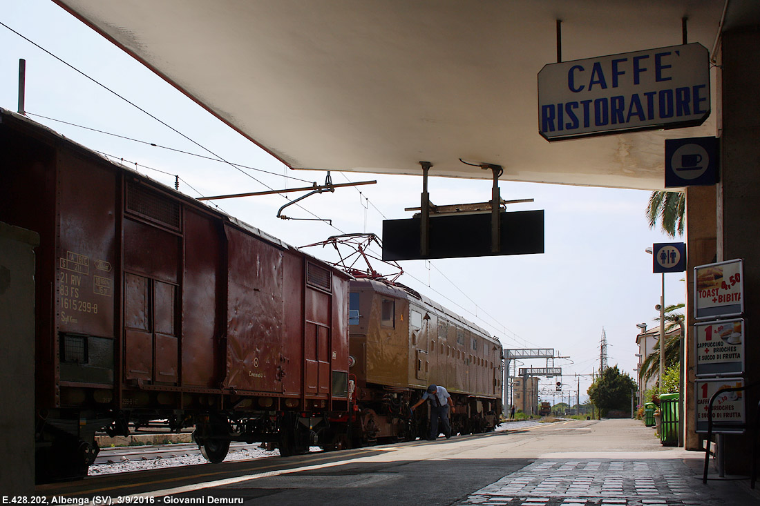 E.428.202 in Riviera - Albenga.