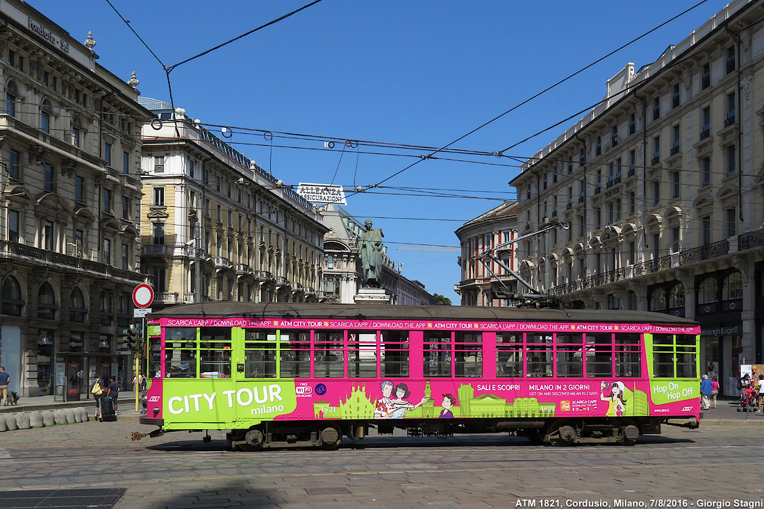 Tram a Milano 2016 - Cordusio.