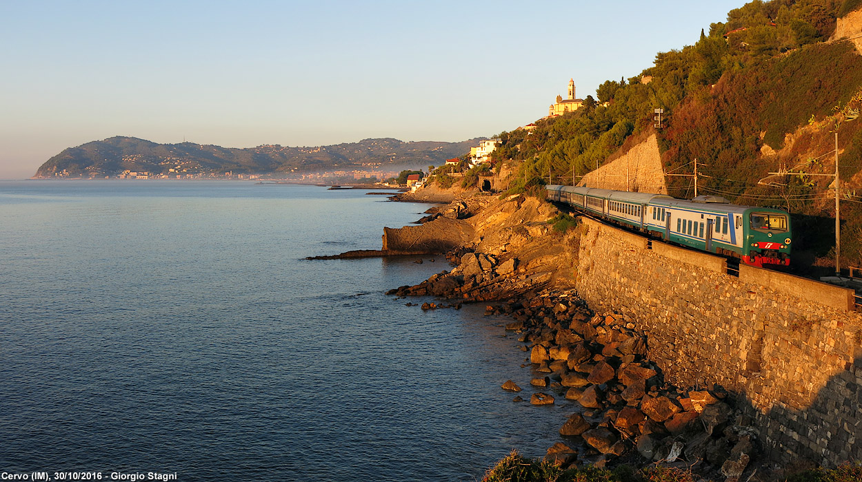 Riviera dei Fiori, l'ultimo binario. - Cervo.